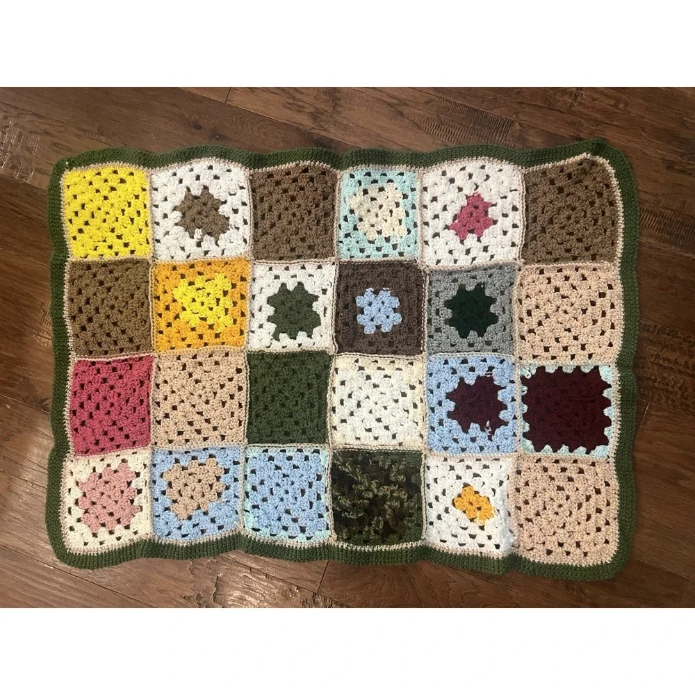 Vtg Crocheted Afghan Small Throw Lap Blanket‎ Multi Granny Squares 41 X 27.5